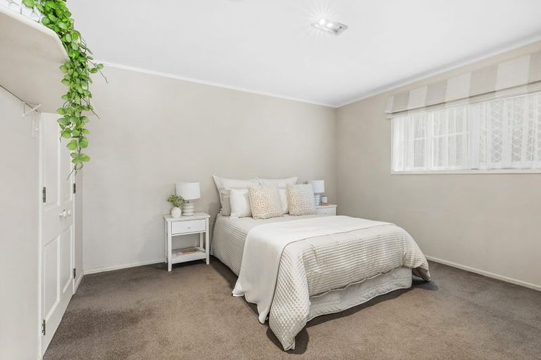 Photo of property in 8 Saint Annes Square, Tawa, Wellington, 5028