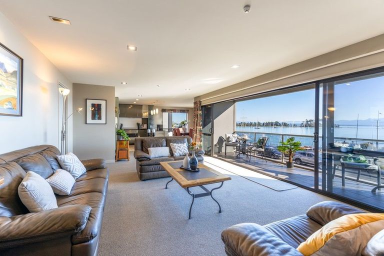 Photo of property in Waterfront Apartments, 309 Wakefield Quay, Stepneyville, Nelson, 7010