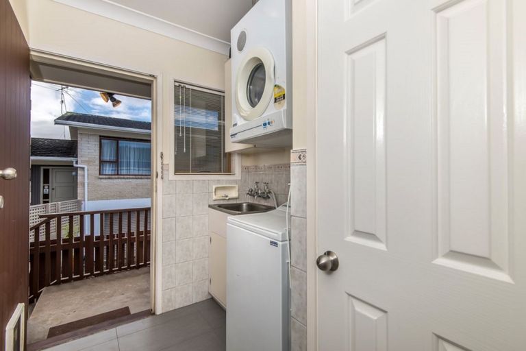 Photo of property in 37 Nui Mana Place, Te Atatu South, Auckland, 0610