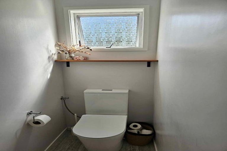 Photo of property in 65 Juniper Road, Sunnynook, Auckland, 0620