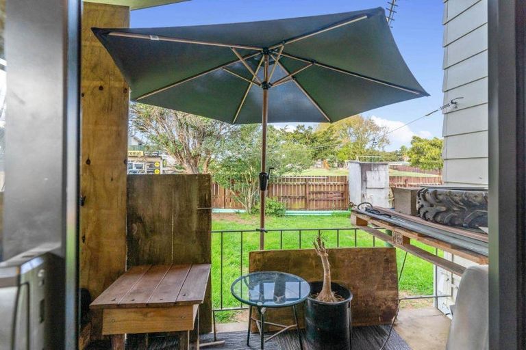 Photo of property in 25 Dissmeyer Drive, Clover Park, Auckland, 2019