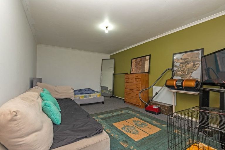 Photo of property in 4 Hinton Place, Roslyn, Palmerston North, 4414