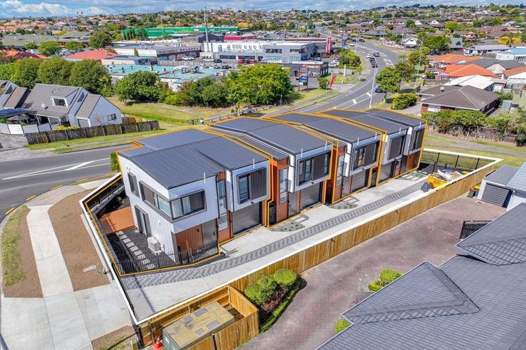 Photo of property in 89b Whitford Road, Botany Downs, 2014