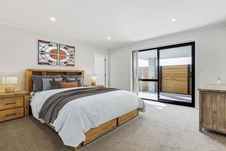 Photo of property in 14 Murray Ward Drive, Te Kauwhata, 3710