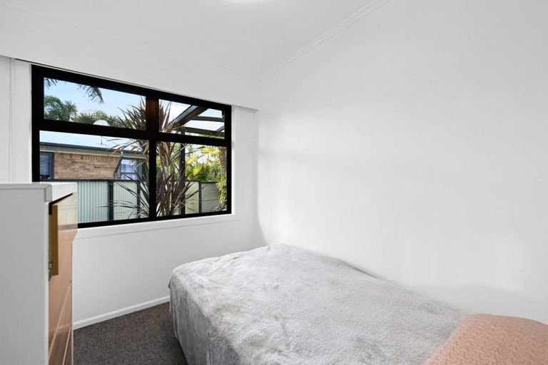 Photo of property in 42 English Street, St Andrews, Hamilton, 3200