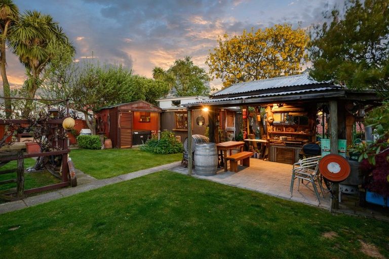 Photo of property in 3 Strauss Place, Somerfield, Christchurch, 8024