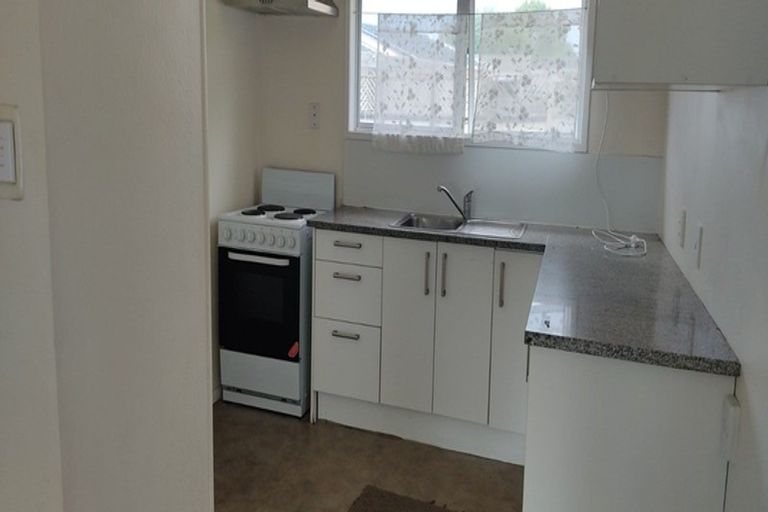 Photo of property in 6 Fiesta Drive, Half Moon Bay, Auckland, 2012