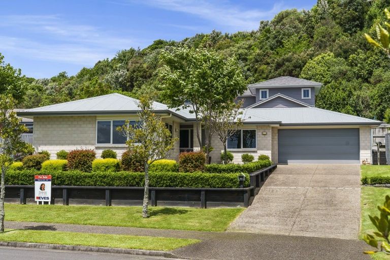 Photo of property in 61 Bathurst Crescent, Pyes Pa, Tauranga, 3112