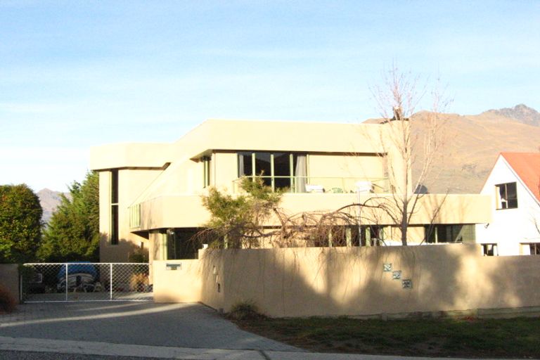 Photo of property in 690 Peninsula Road, Kelvin Heights, Queenstown, 9300