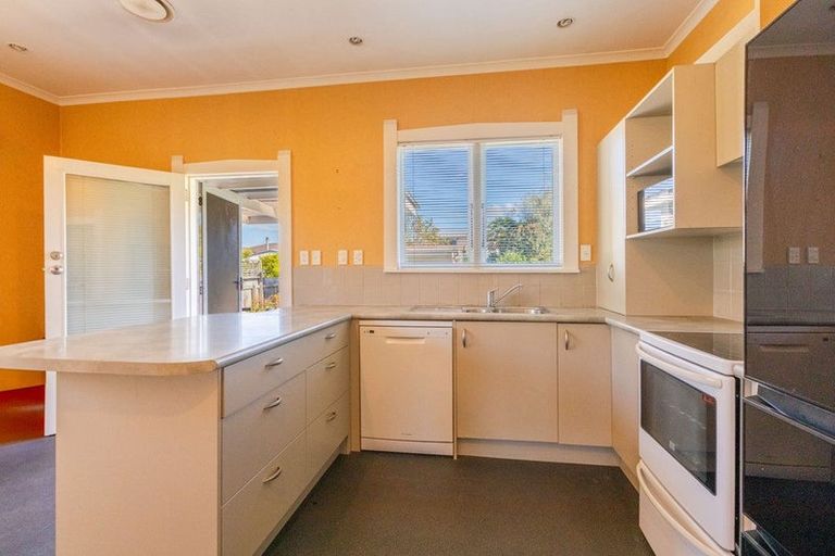 Photo of property in 616 Saint Aubyn Street West, Saint Leonards, Hastings, 4120