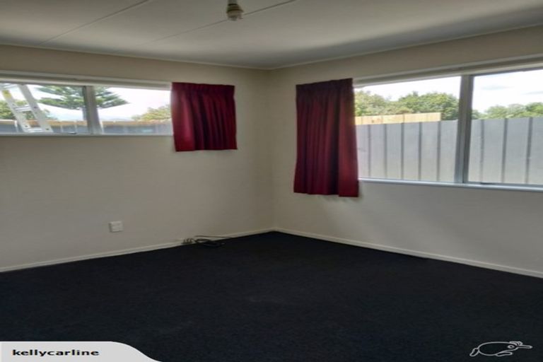 Photo of property in 8 Kebbell Avenue, Levin, 5510