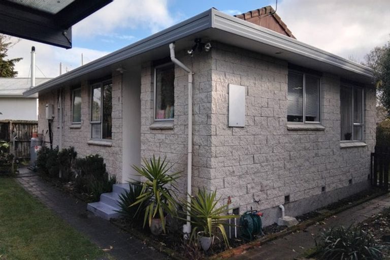 Photo of property in 2/442c Mairehau Road, Parklands, Christchurch, 8083