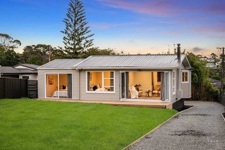 Photo of property in 131 Rosier Road, Glen Eden, Auckland, 0602