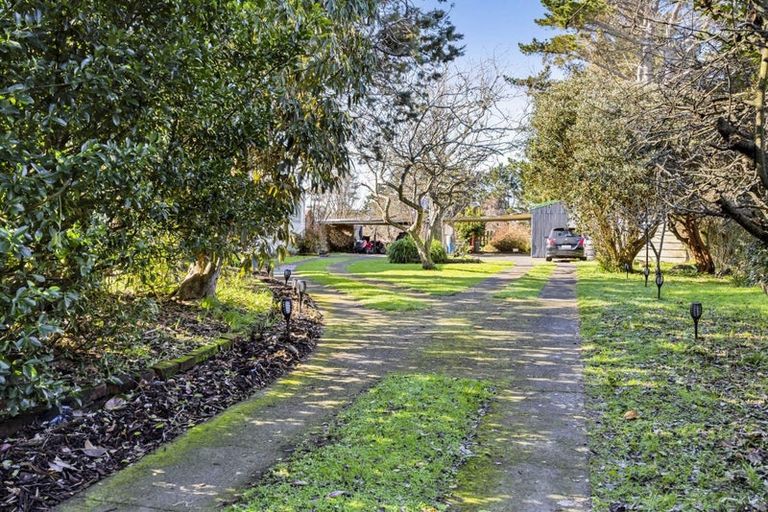 Photo of property in 24 Castle Street, Eltham, 4322