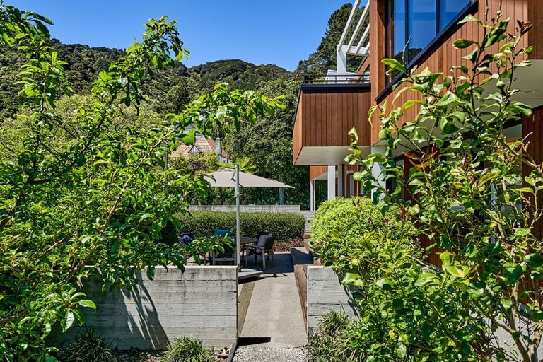 Photo of property in 4 Marama Terrace, Eastbourne, Lower Hutt, 5013