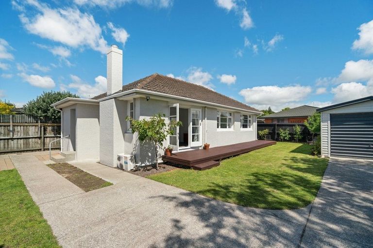 Photo of property in 2 Rustic Lane, Spreydon, Christchurch, 8024