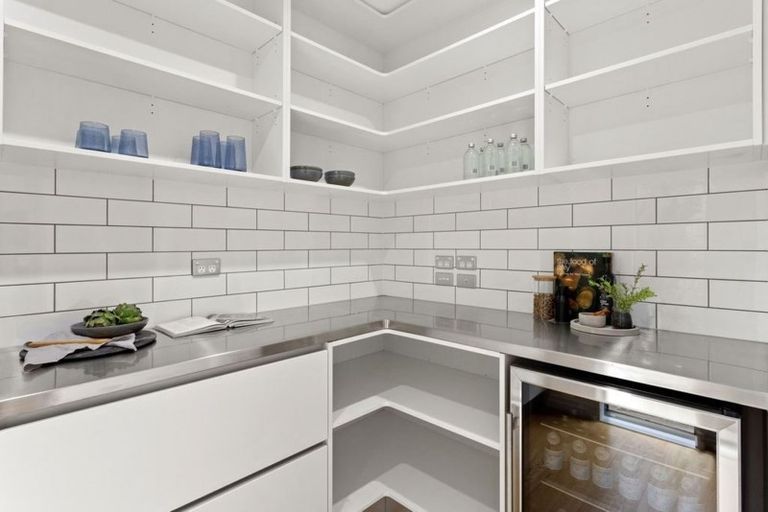 Photo of property in 15b Garden Road, Merivale, Christchurch, 8014