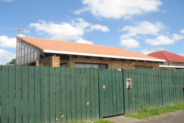 Photo of property in 3 Alexander Avenue, Papatoetoe, Auckland, 2025