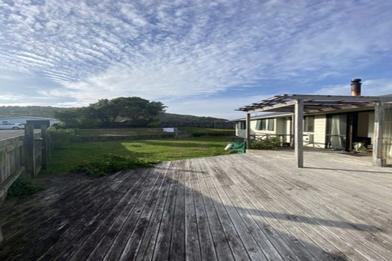 Photo of property in 15 Welland Place, Island Bay, Wellington, 6023