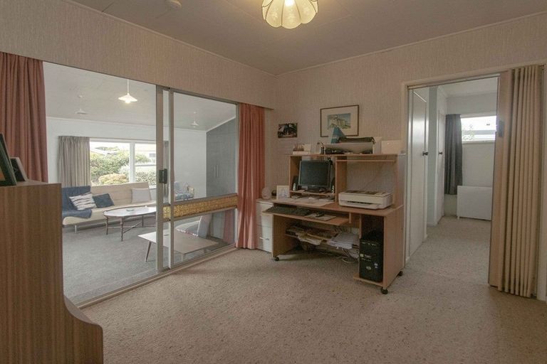 Photo of property in 28 Mcgregor Avenue, Pirimai, Napier, 4112