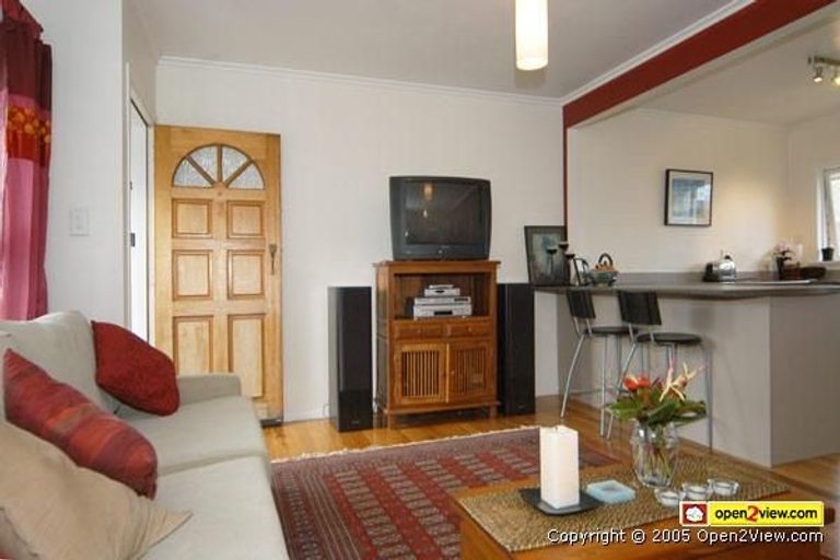 Photo of property in 3112/110 East Coast Road, Forrest Hill, Auckland, 0620