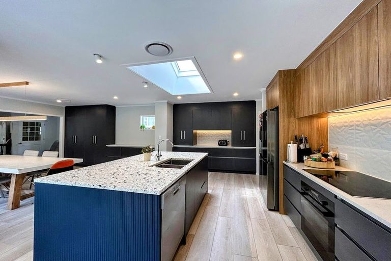 Photo of property in 23 Crest Road, Akatarawa, Upper Hutt, 5372