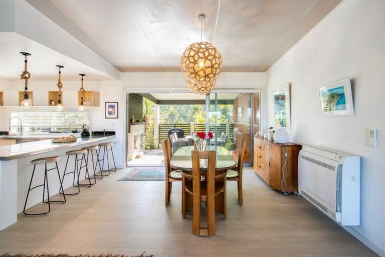 Photo of property in 21 Heipipi Drive, Eskdale, Napier, 4182