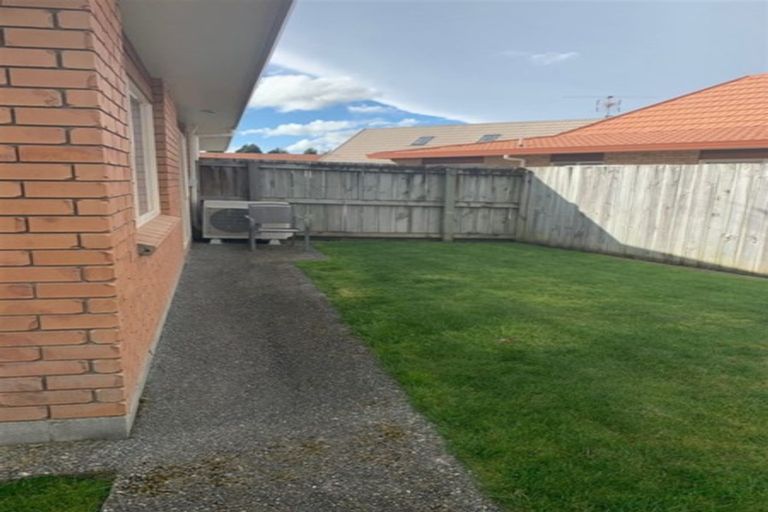 Photo of property in Holdsworth Villas, 64/2 William Donald Drive, Solway, Masterton, 5810