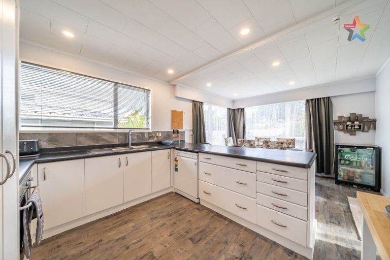 Photo of property in 43 Discovery Drive, Whitby, Porirua, 5024