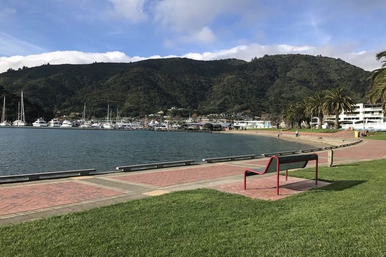 Photo of property in Oxleys Rock Apartments, 503/6 London Quay, Picton, 7220