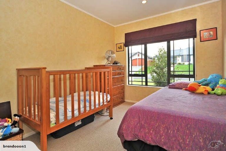 Photo of property in 75 Parnell Heights, Kelvin Grove, Palmerston North, 4414