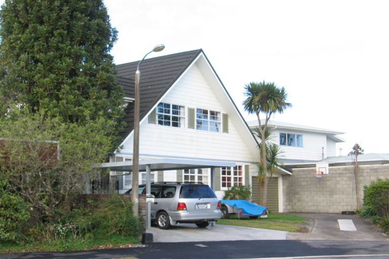 Photo of property in 22 Mcdowall Place, Queenwood, Hamilton, 3210