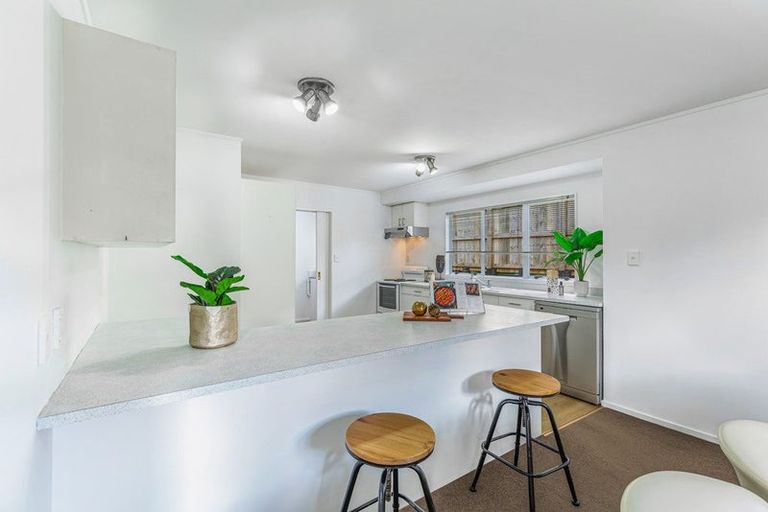 Photo of property in 8e Rathgar Road, Henderson, Auckland, 0610