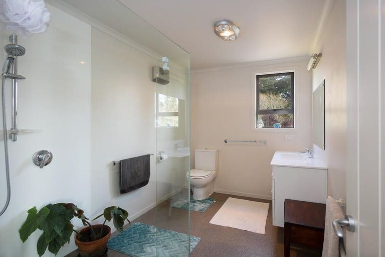 Photo of property in 13 Sproull Drive, Scroggs Hill, Dunedin, 9076