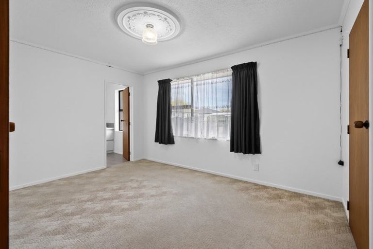 Photo of property in 100 Monrad Street, Highbury, Palmerston North, 4412