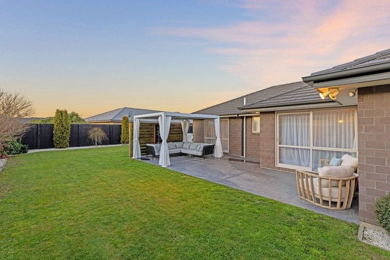 Photo of property in 28 Beachvale Drive, Kaiapoi, 7630