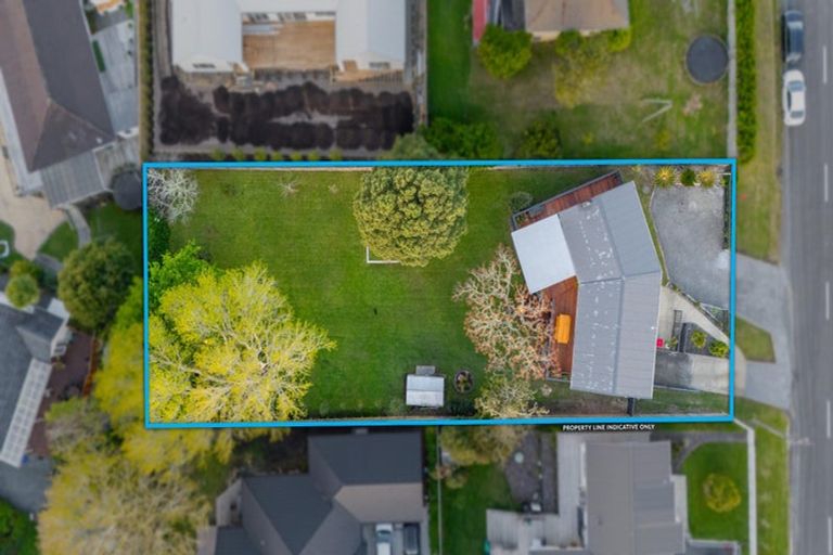 Photo of property in 43 Maude Street, Riverhead, 0820