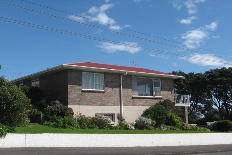 Photo of property in 2 Hobson Street, New Plymouth, 4312