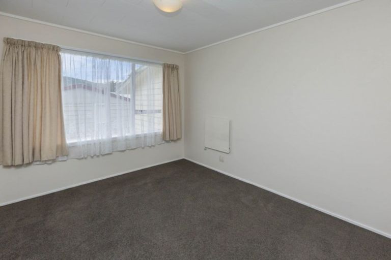 Photo of property in 68 Field Street, Silverstream, Upper Hutt, 5019