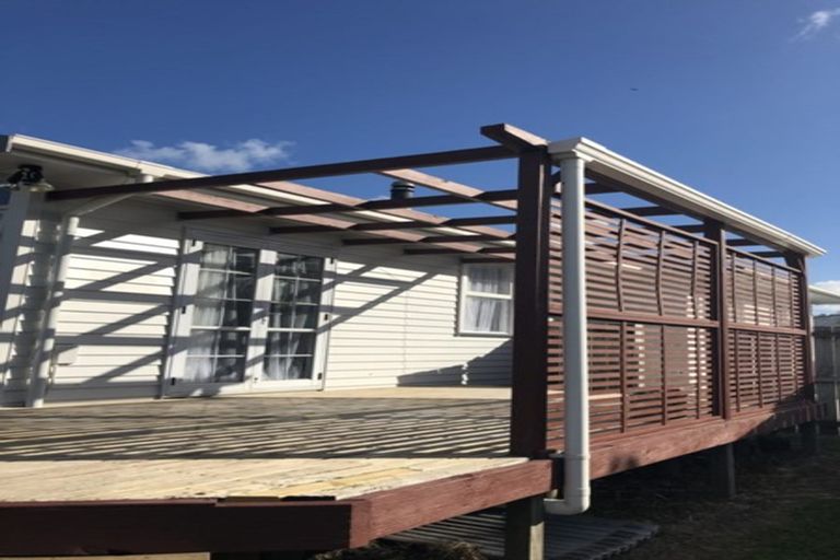 Photo of property in 63 Butterworth Drive, Glendene, Auckland, 0602