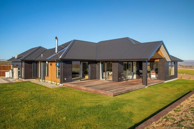 Photo of property in 355 Golden Road, Springvale, Alexandra, 9393