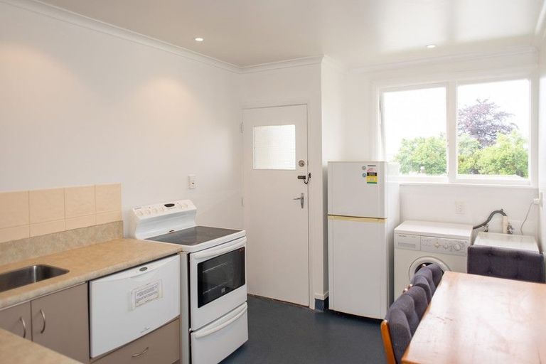 Photo of property in 77 Manor Place, Dunedin Central, Dunedin, 9016