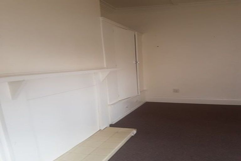 Photo of property in 146 Featherston Street, Palmerston North, 4410