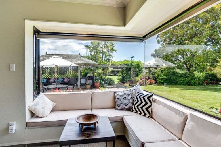 Photo of property in 69 Mcelwee Street, Jervoistown, Napier, 4112