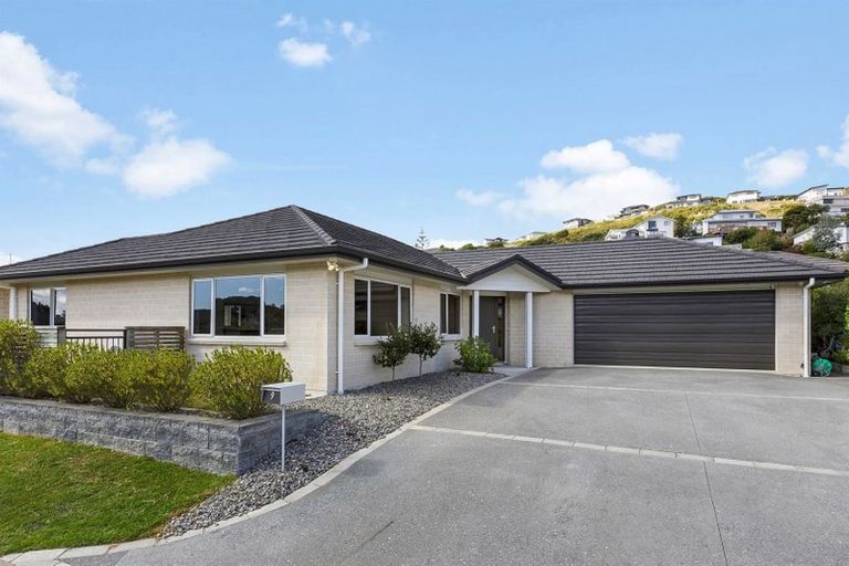 Photo of property in 9 Leadline Place, Whitby, Porirua, 5024