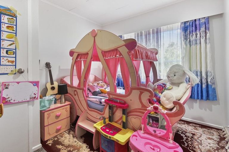 Photo of property in 28 Wayne Drive, Mangere, Auckland, 2022