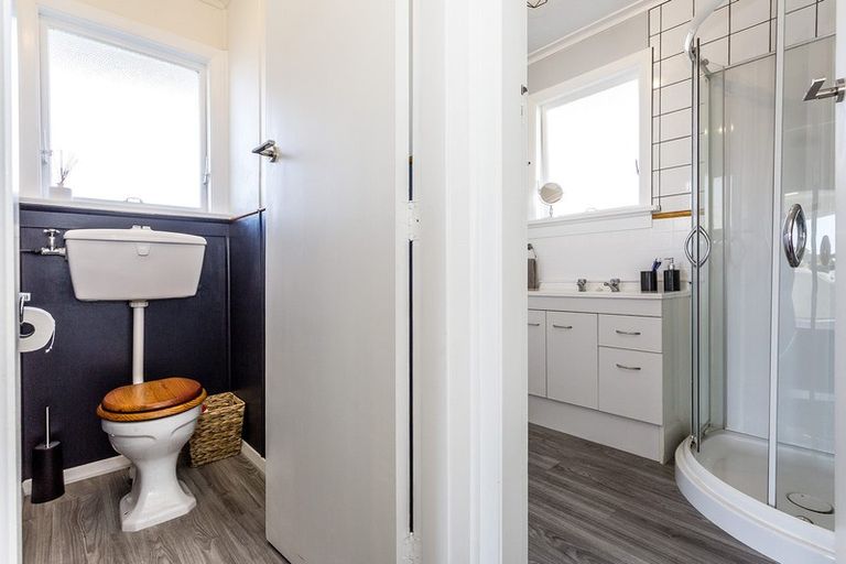 Photo of property in 1 Glendevon Place, Vauxhall, Dunedin, 9013