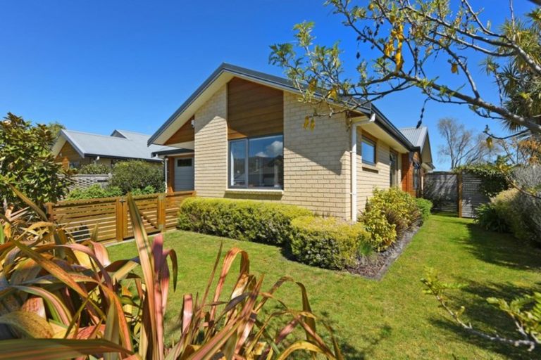 Photo of property in 3b Oxford Crescent, Ebdentown, Upper Hutt, 5018