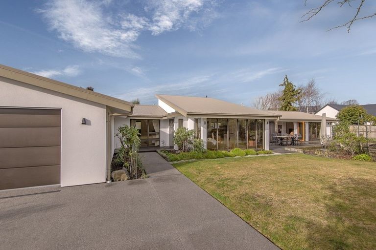 Photo of property in 251 Wairakei Road, Bryndwr, Christchurch, 8053