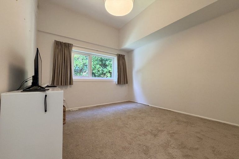 Photo of property in 4 School Road, Plimmerton, Porirua, 5026